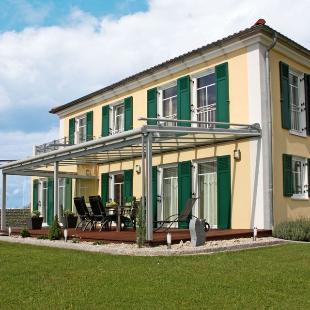 Haus im Toskana-Stil, mit Terrassendach